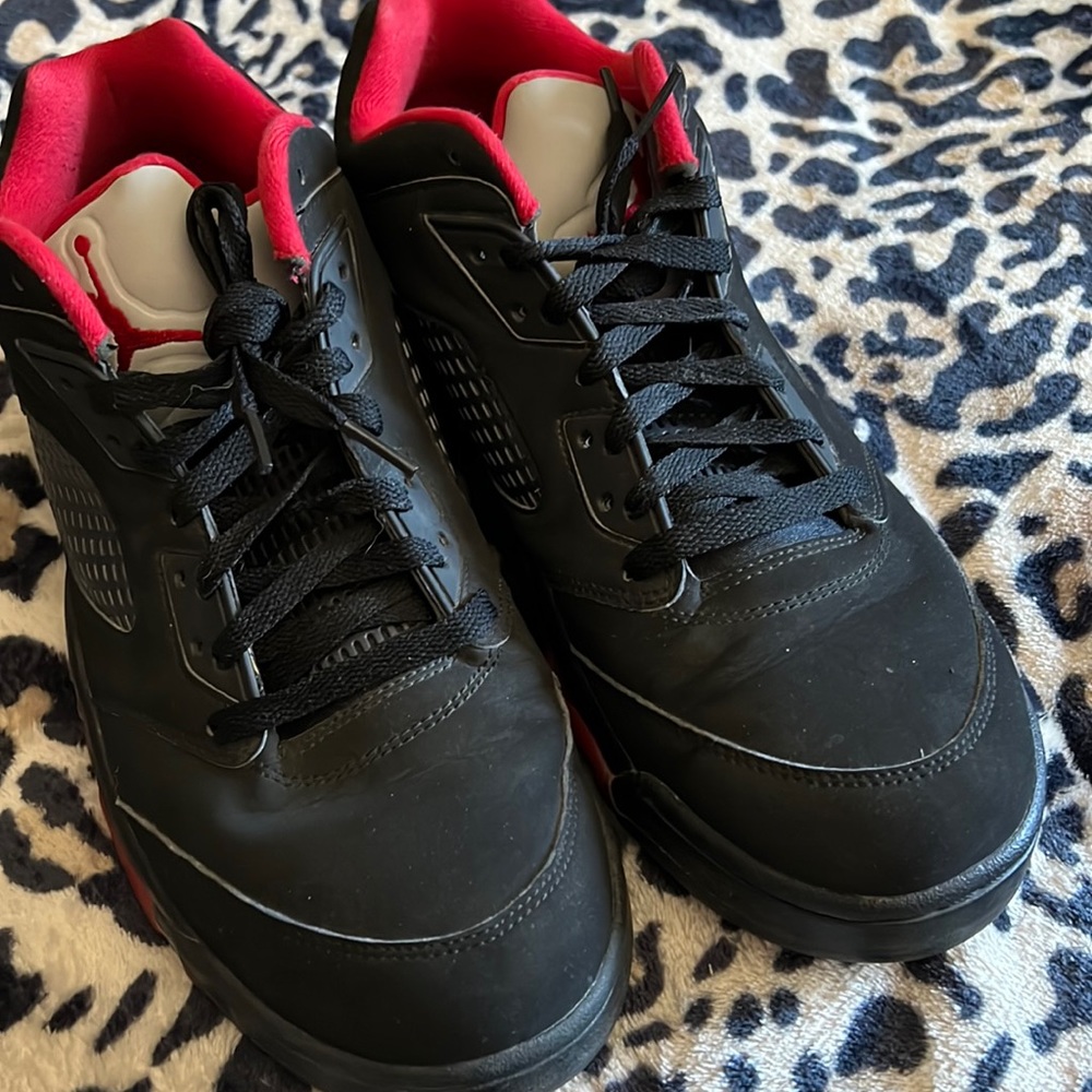 Retro Jordan 5’s alternate 90